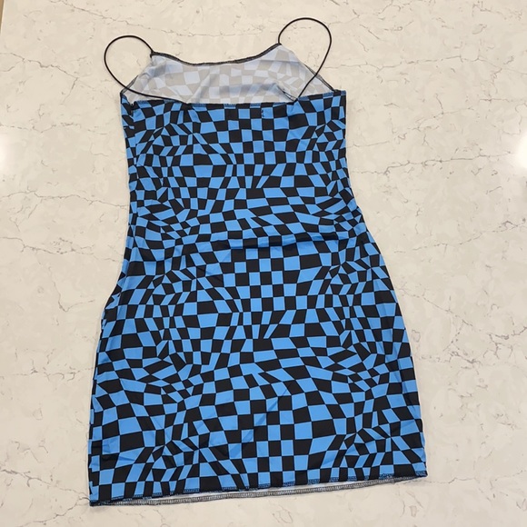 NWOT SPAGHETTI STRAP ABSTRACT CHECKER DRESS - Picture 5 of 5